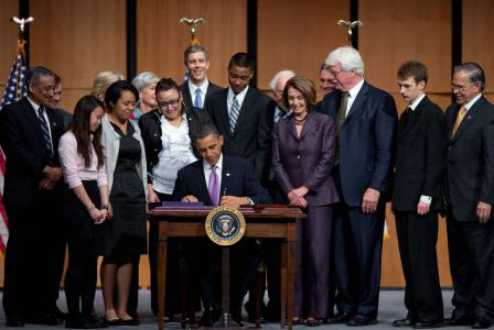 How Many US Presidents Were Left Handed? 7 President Obama Signs the Health Care and Education Reconciliation Act