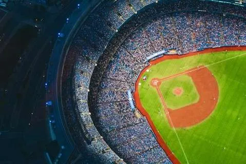 What is the Best Position for Left Handed Baseball Players? 1 What Baseball Positions Can Lefties Play