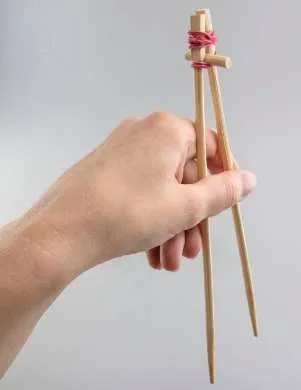 How to Use Chopsticks Left Handed 3 Left Handed Training Chopsticks